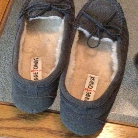 Minnie Tonka Slippers - Picture 6 of 6